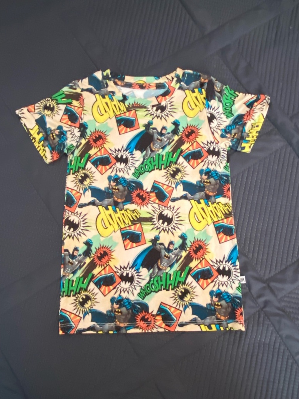 Bums and Roses BATMAN DC Comics Bamboo T-Shirt